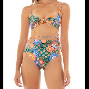 Agua Bendita Reversible Glenda and Lucille bikini Tile print